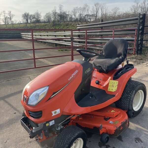 Kubota GR2120