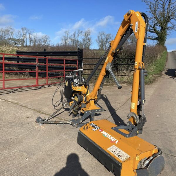 Wessex T-430-D hedge cutter